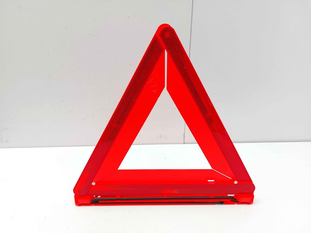 MERCEDES E CLASS C207 HAZARD WARNING TRIANGLE A2048900197 2014