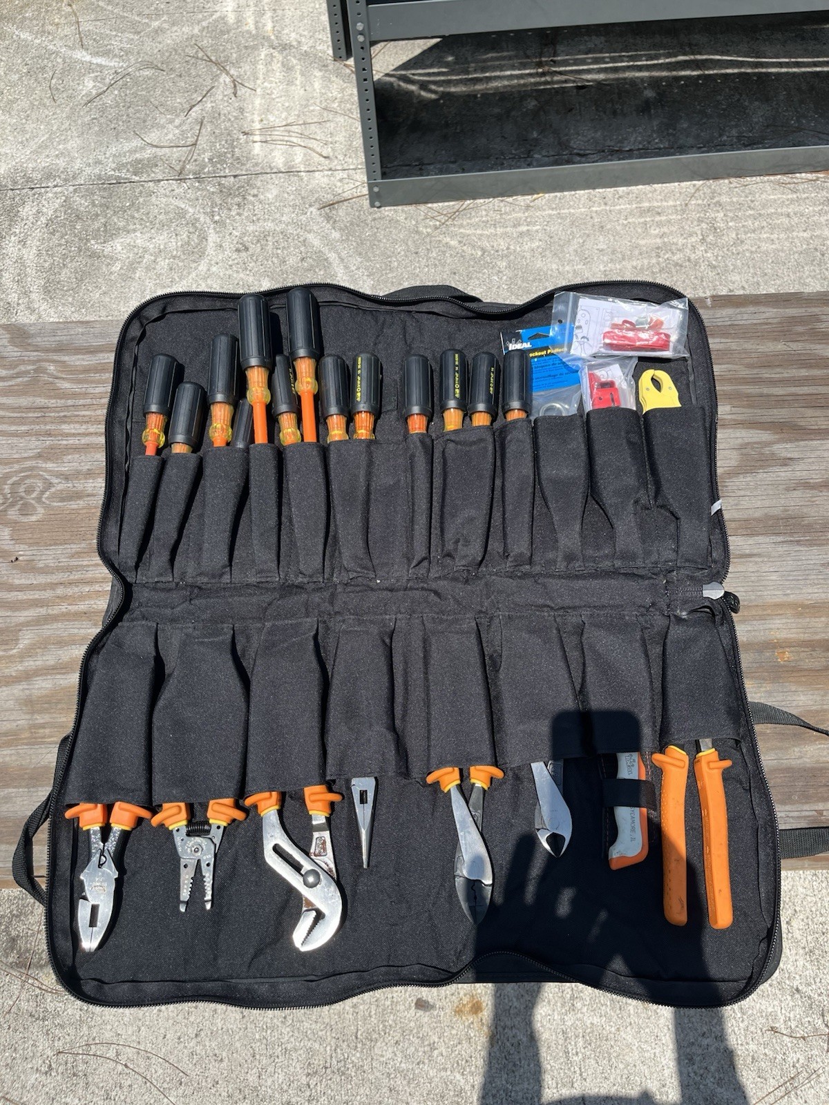 Ideal Journeyman Tool Kit Insulated 26 Piece 1000v Great Used Condition
