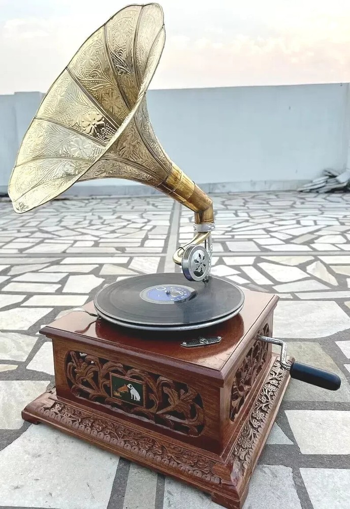 Antique Gramophone Fully Functional Working Phonograph, win-up record player