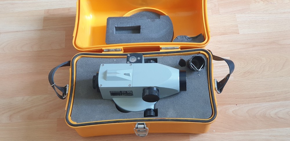 Zeiss NI50 Leveling Device