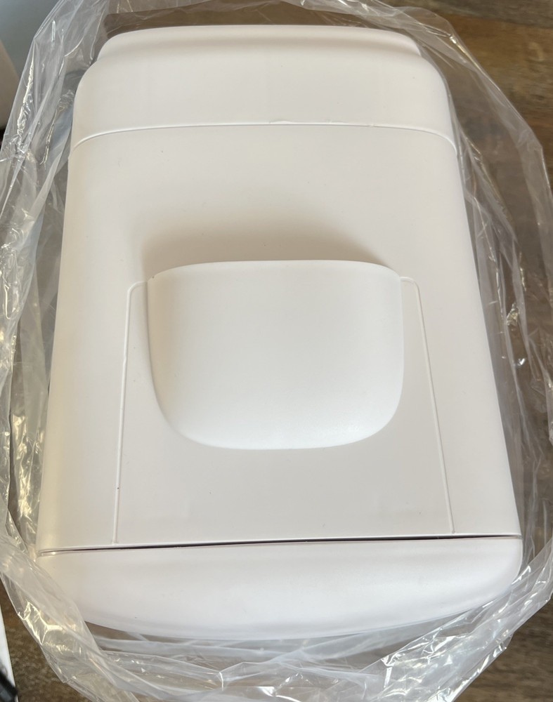 BEICHEN Mini Fridge Small Fridge Rapid Cooling 4 Liter/6 Cans White