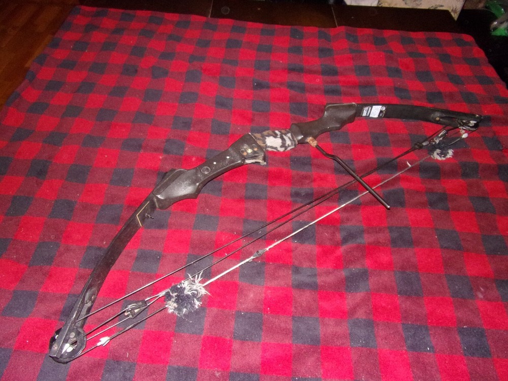 Martin Black Panther Compound Bow