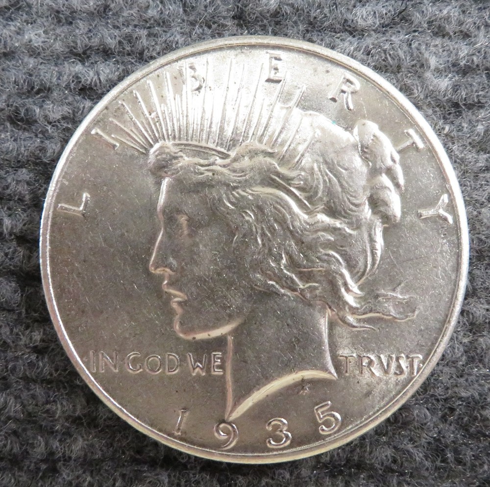 1935 Peace Dollar - GEM BU