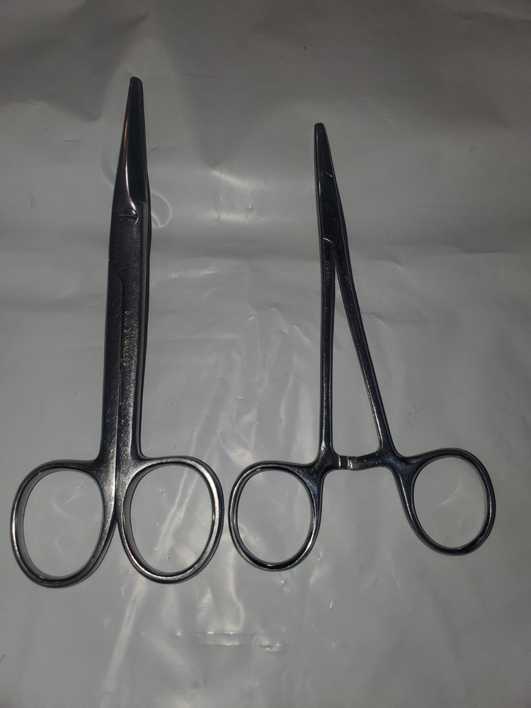 2 Pcs Surgical Instruments 5" Smooth forceps and 5.75"scissors