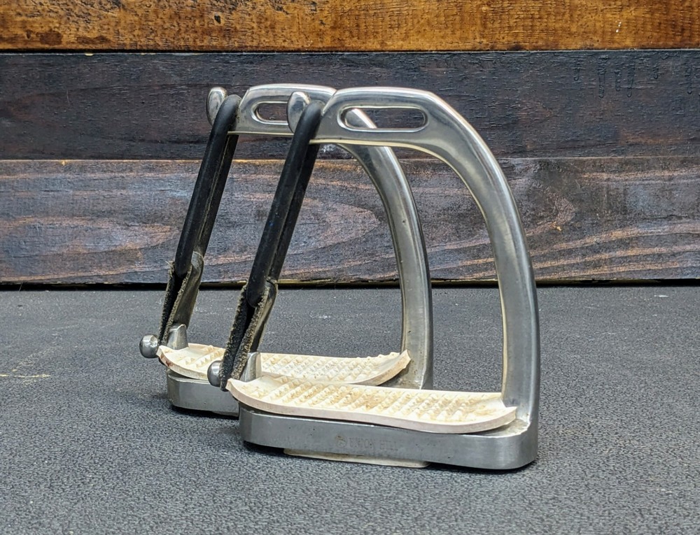 4" Union Hill Safety Stirrup Irons