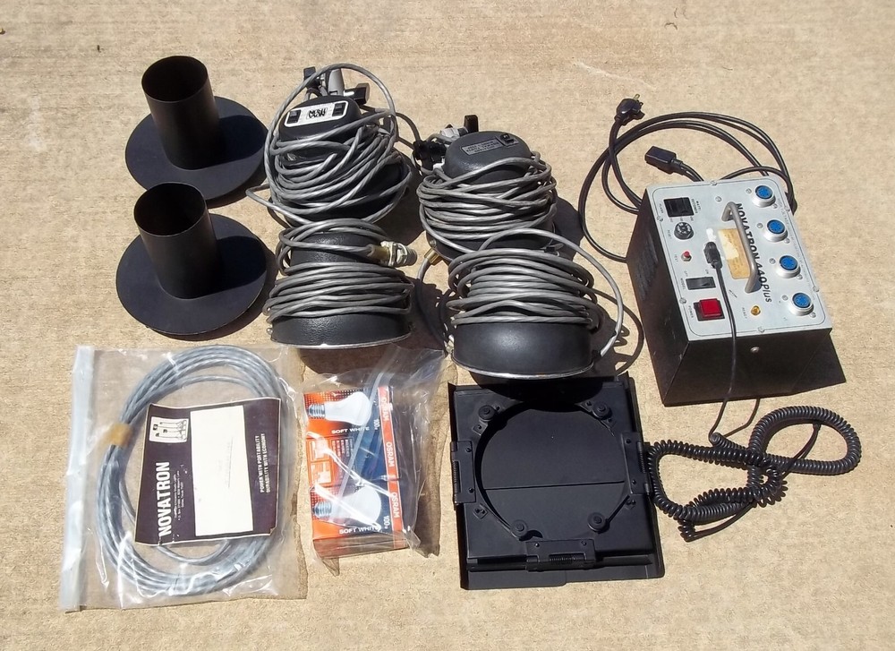 NOVATRON 440 PLUS STUDIO LIGHTING SYSTEM