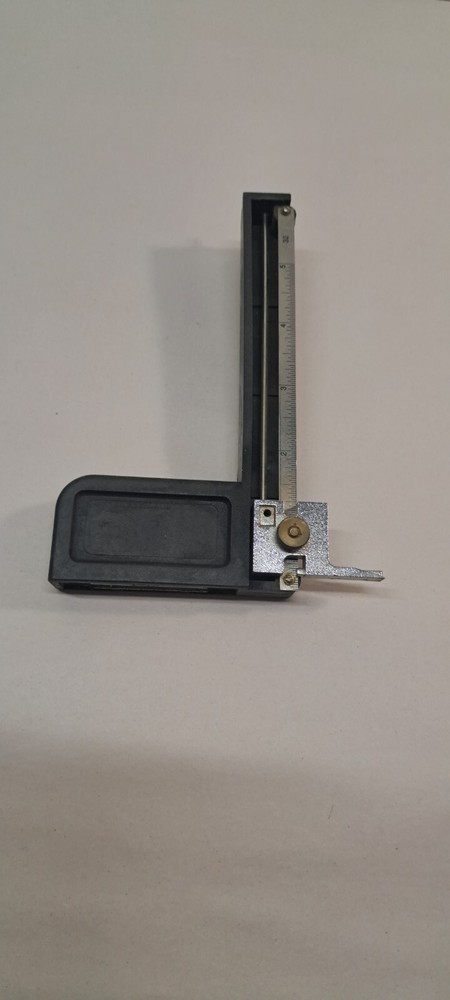 Leichtung Multi-Height Depth Gauge 5" scale Magnetic base