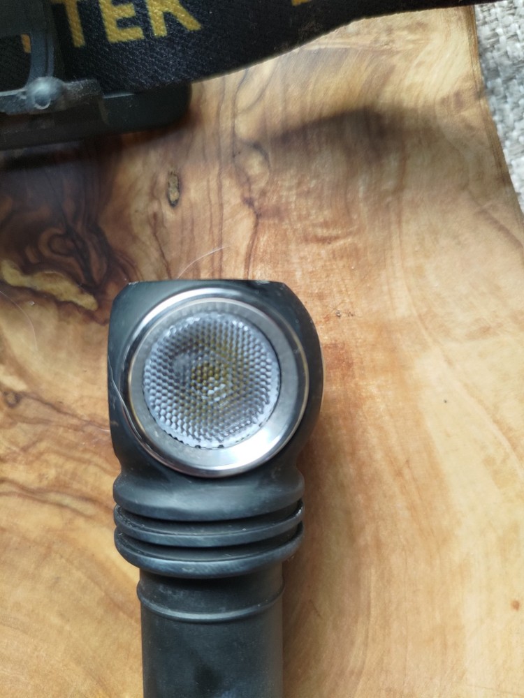 Armytek Wizard C2 White/Red Headlight 18650 Flashlight