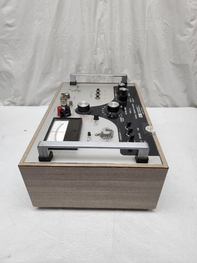 HOLT INSTRUMENT LABORATORIES THERMAL TRANSFER VOLTMETER MODEL 6A