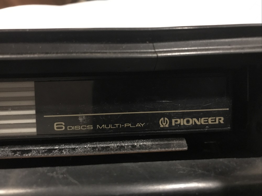 1990s Mitsubishi CD Changer 3000C