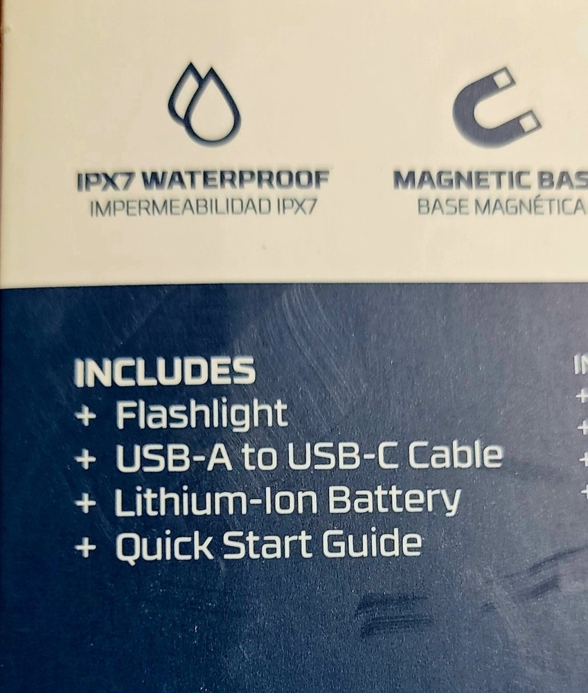 NEBO Big Larry 600 Rechargeable Flashlight