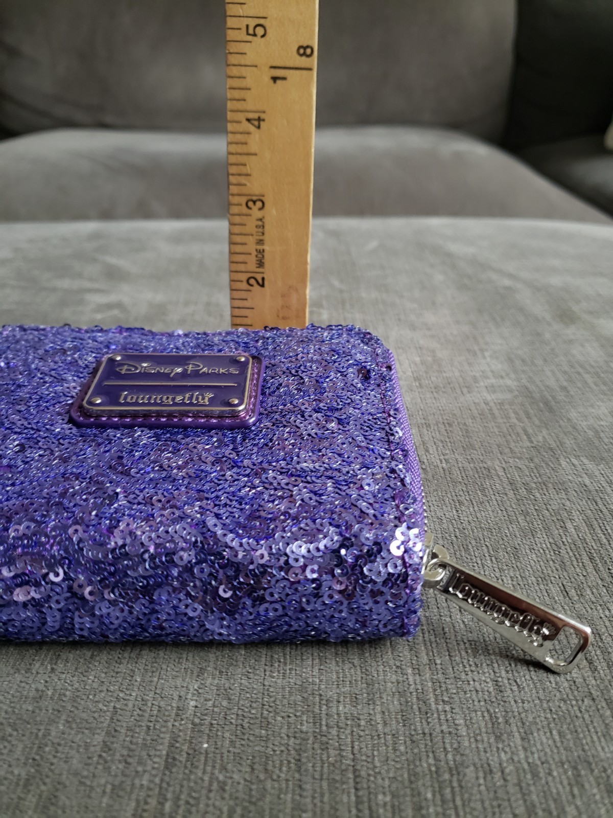 Disney Parks Exclusive Loungefly Minnie Potion Purple Sequined Wallet NWOT