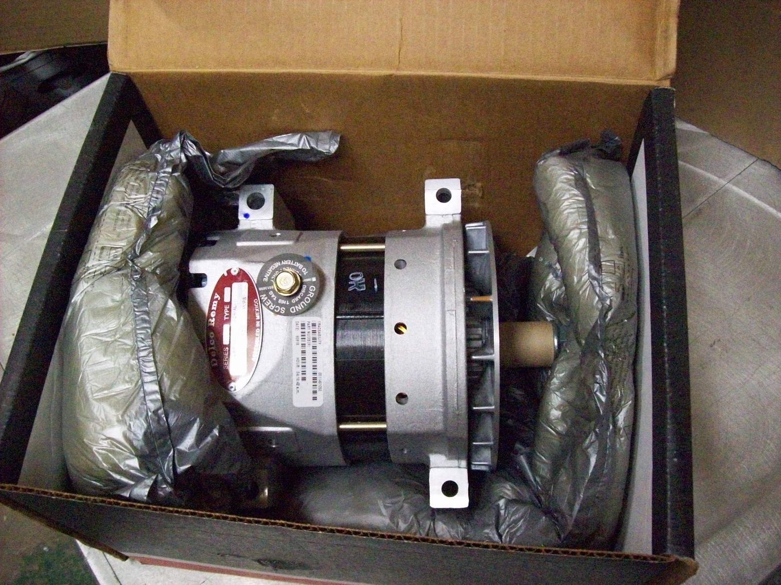 Delco Genuine OEM Alternator 8600094