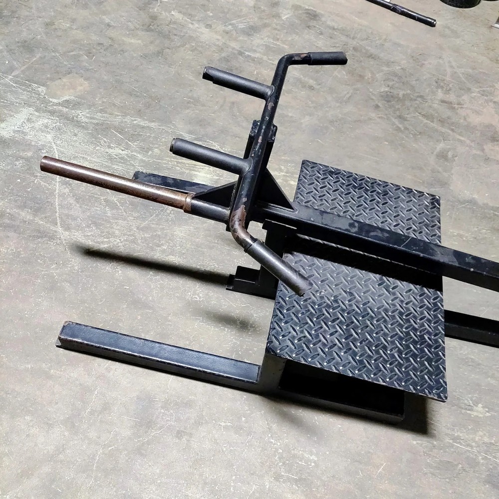 Precision T-Bar Row: Engineered for Back Development