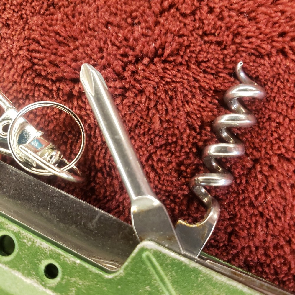 Cabelas Multi Tool Green