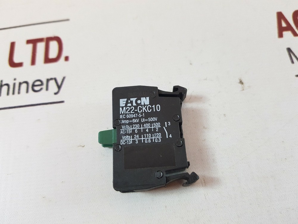Eaton M22-CKC10 Contact Block With Selector Switch Set