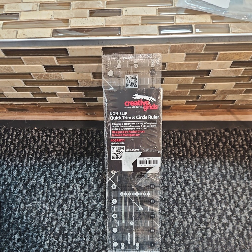 Creative Grinds  Non-slip Quick Trim & Circle Ruler #CGRMT1