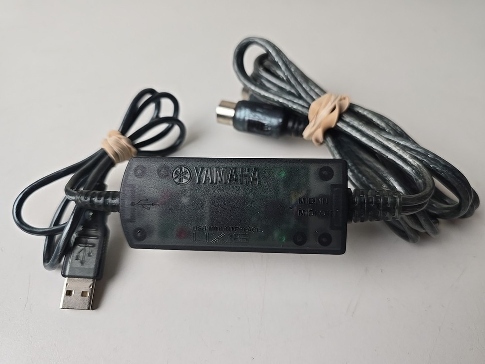 Yamaha UX16 USB to MIDI Interface