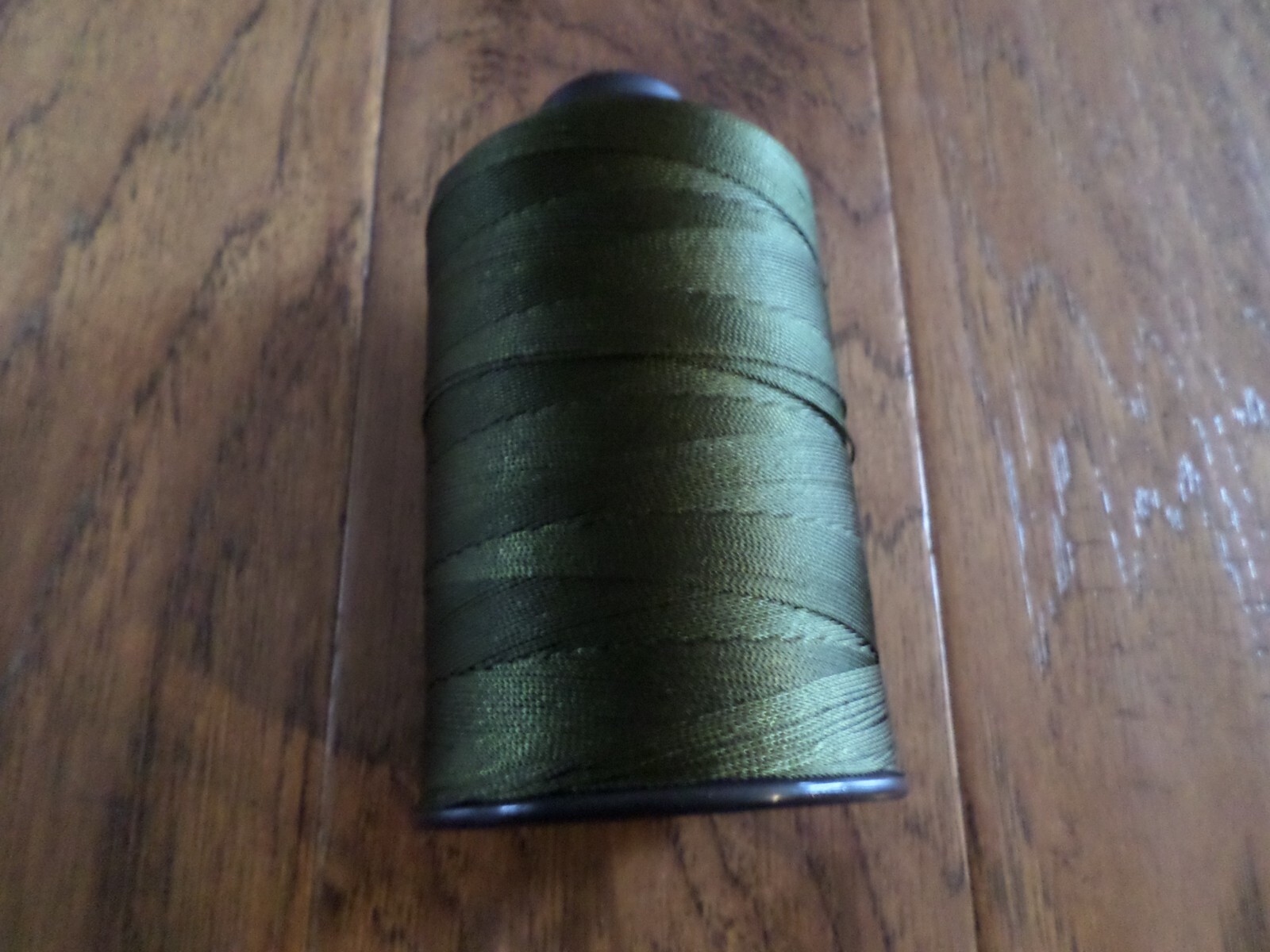 U.S MILITARY SPOOL OD NYLON MACHINE THREAD SOFT FINISH 900 YDS