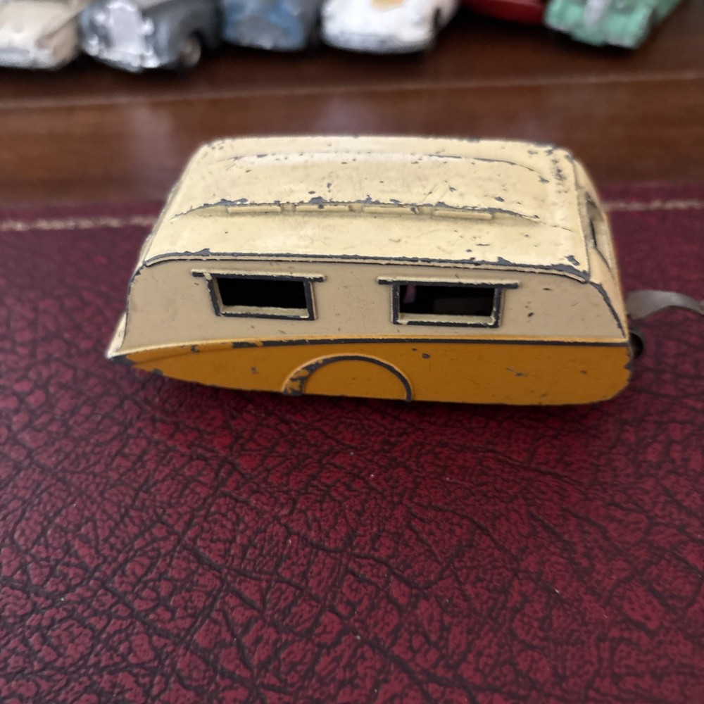 Dinky CARAVAN ( yellow/cream)