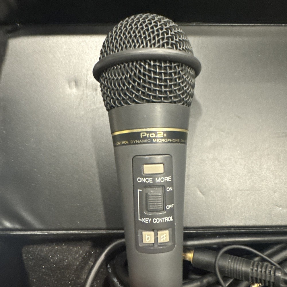 Karaoke Pro 2 Dynamic Microphone DM-420KC