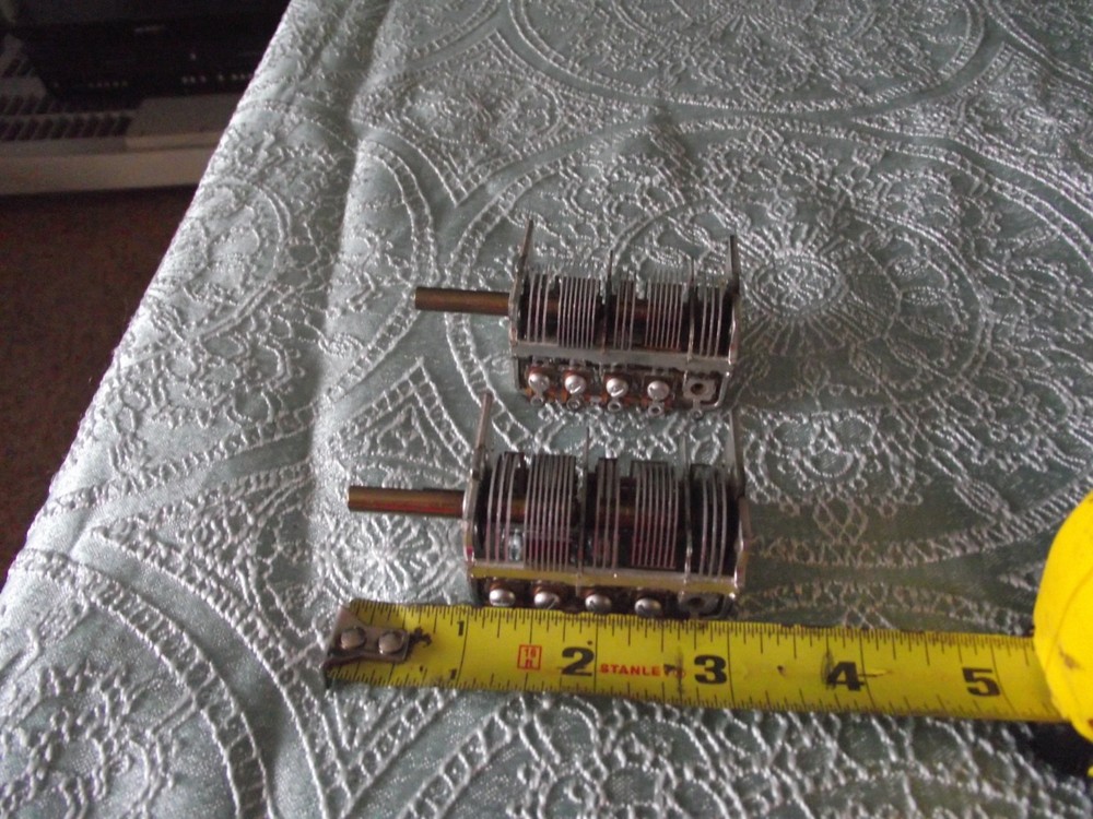 ALPS JAPAN VARIABLE CAPCITORS (2).