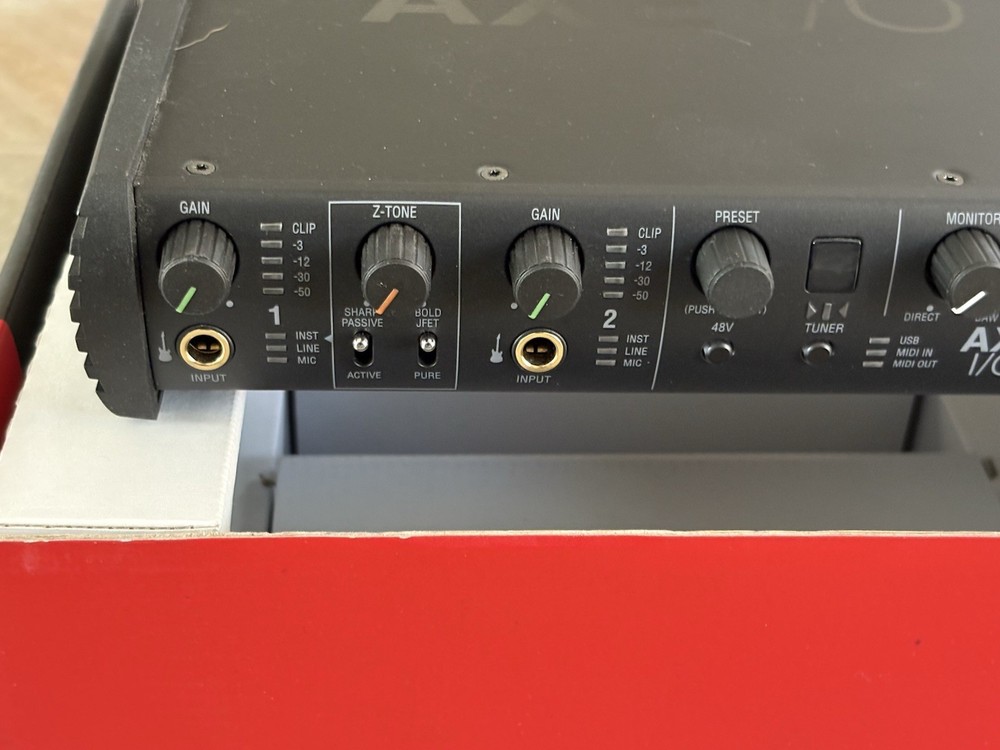 IK Multimedia AXE IO Premium USB Audio Interface