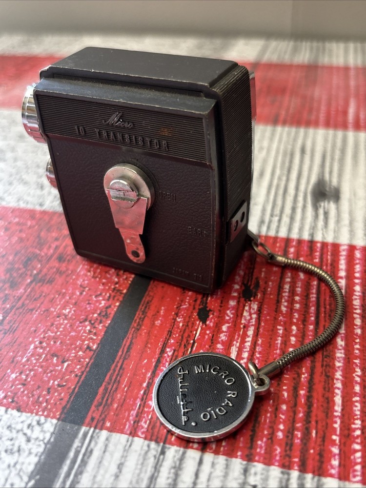 JULIETTE MICRO Transistor Radio - Unique Japanese Set Using Button Cells