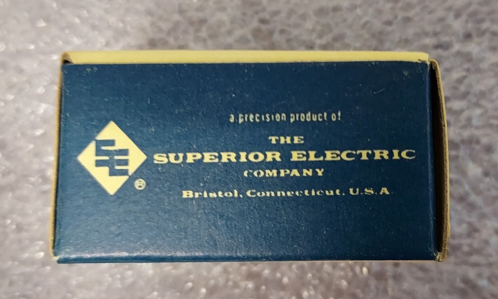 '1 PIECE' - PN# RS25GBL - SUPERCON - SOCKET RECEPTACLES