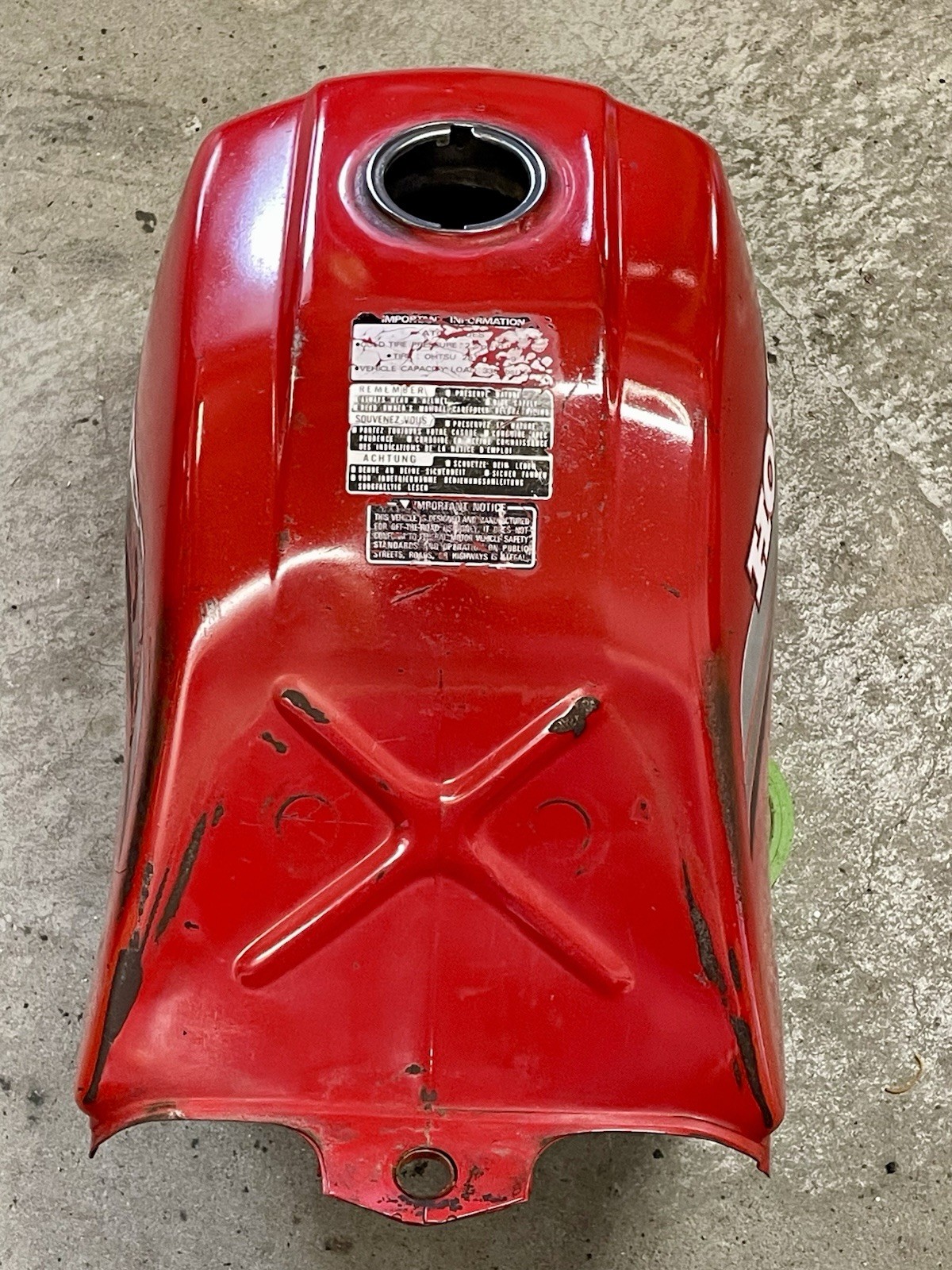 1985-87 Honda ATC 250ES Big Red Gas Fuel Tank OEM W/ KEIHIN Petcock Rust Free