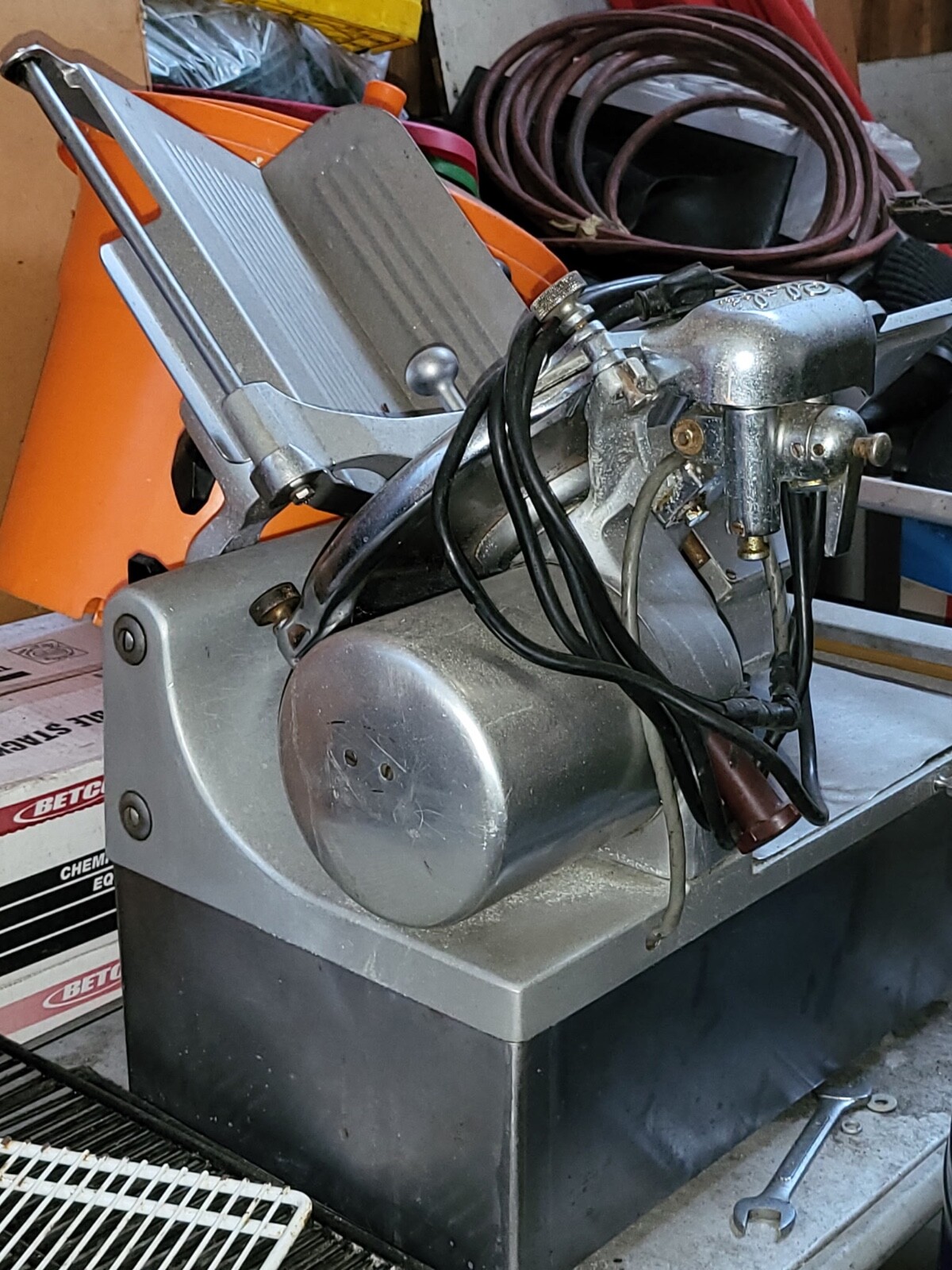 Globe Deli Slicer Model G12A - Automatic Open Box - Works Great