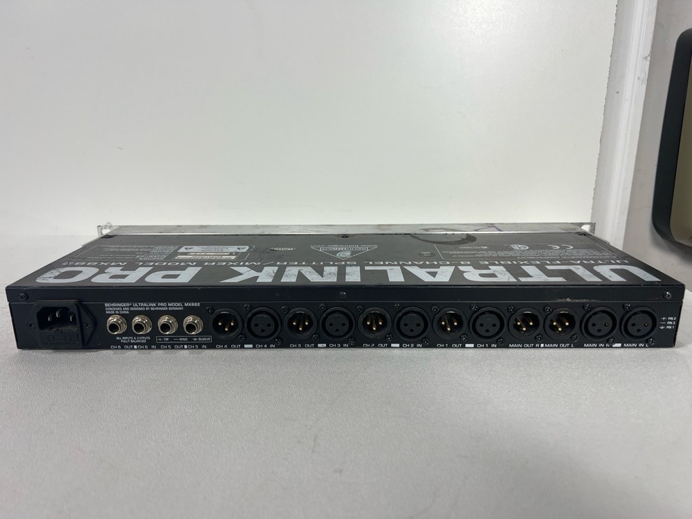 BEHRINGER MX882 (P03041668)