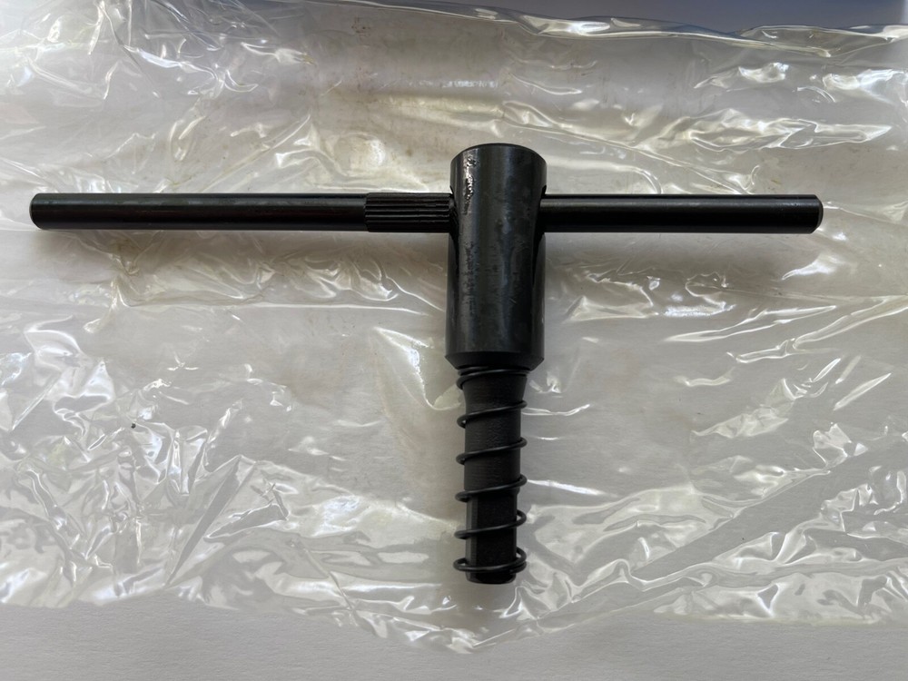 Bison chuck safety wrench