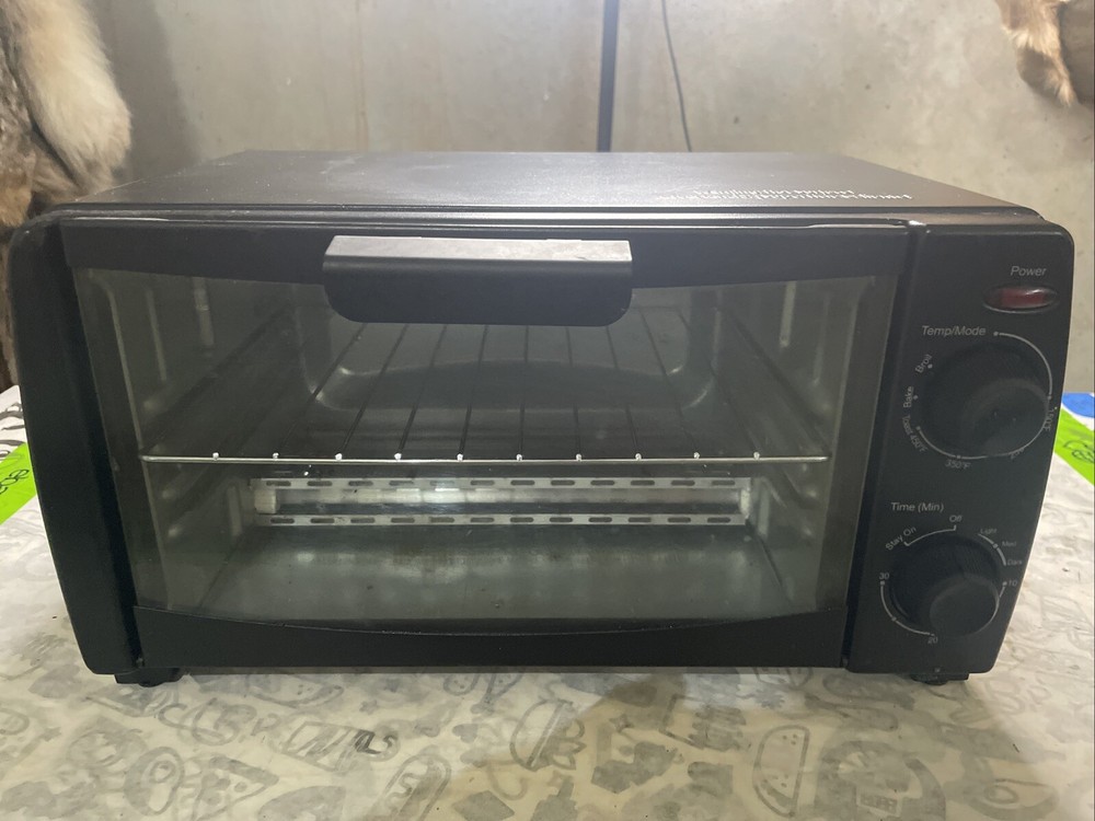 4 Slice Toaster Oven with 3 Settings, includes Baking Rack and Pan, Black