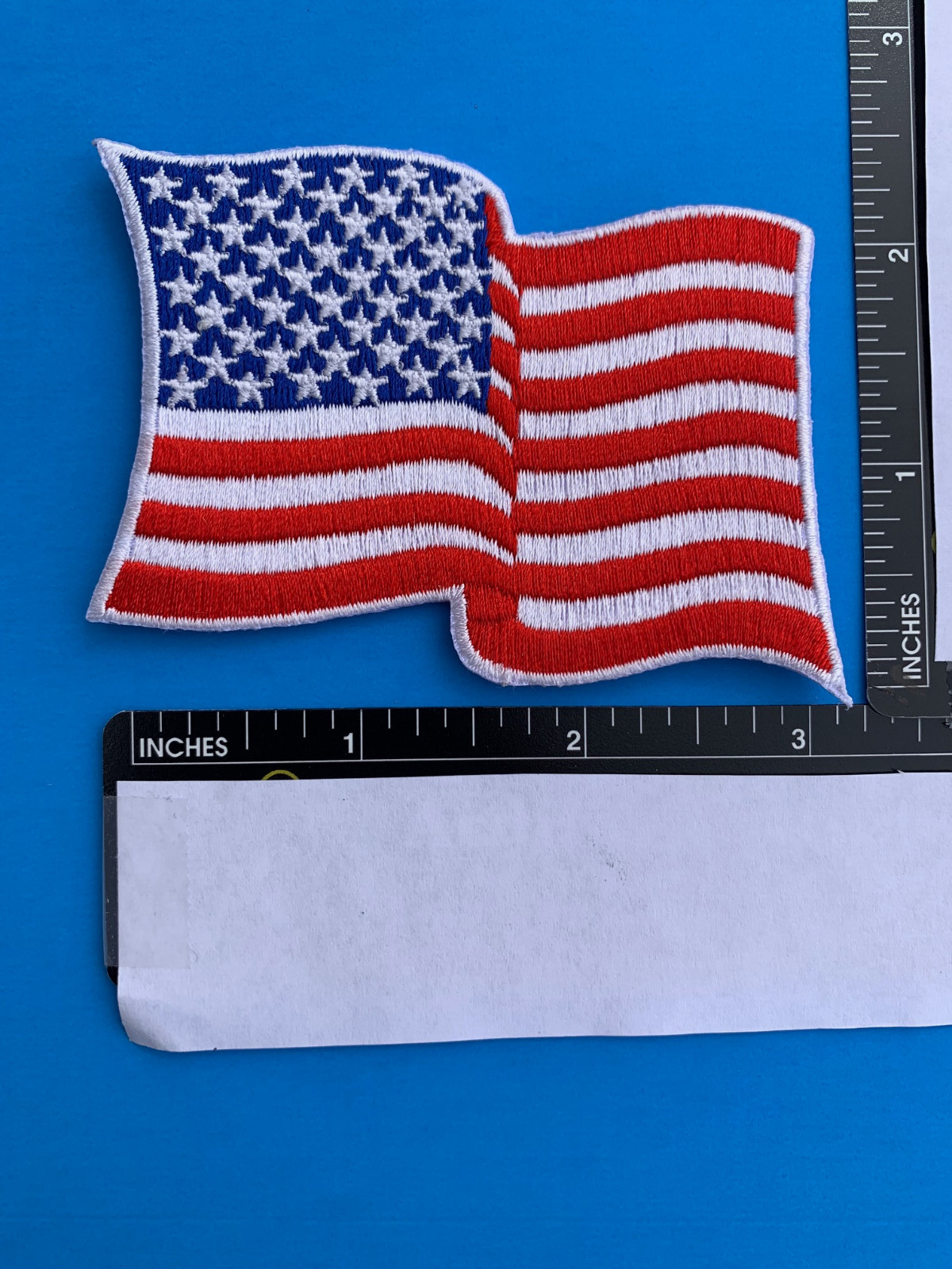 USA AMERICAN FLAG EMBROIDERED PATCH WAVING WAVY IRON-ON SEW-ON WHITE BORDER