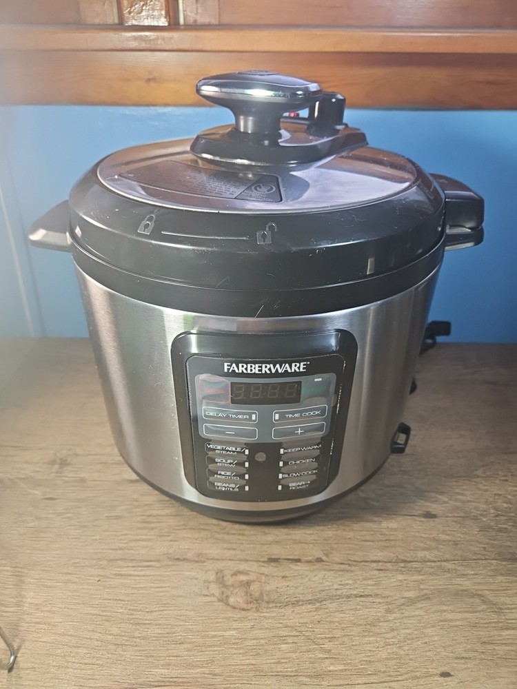FARBERWARE 7-1 Programmable 6 quart Pressure Cooker Stainless WM-CS6016WP
