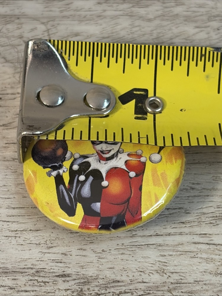 Harley Quinn Graphic Pin Button DC Comics 1.25"