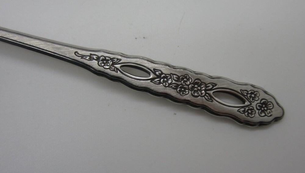Choice  Oneida  Deluxe Stainless Flatware Proposal Pattern Free Ship