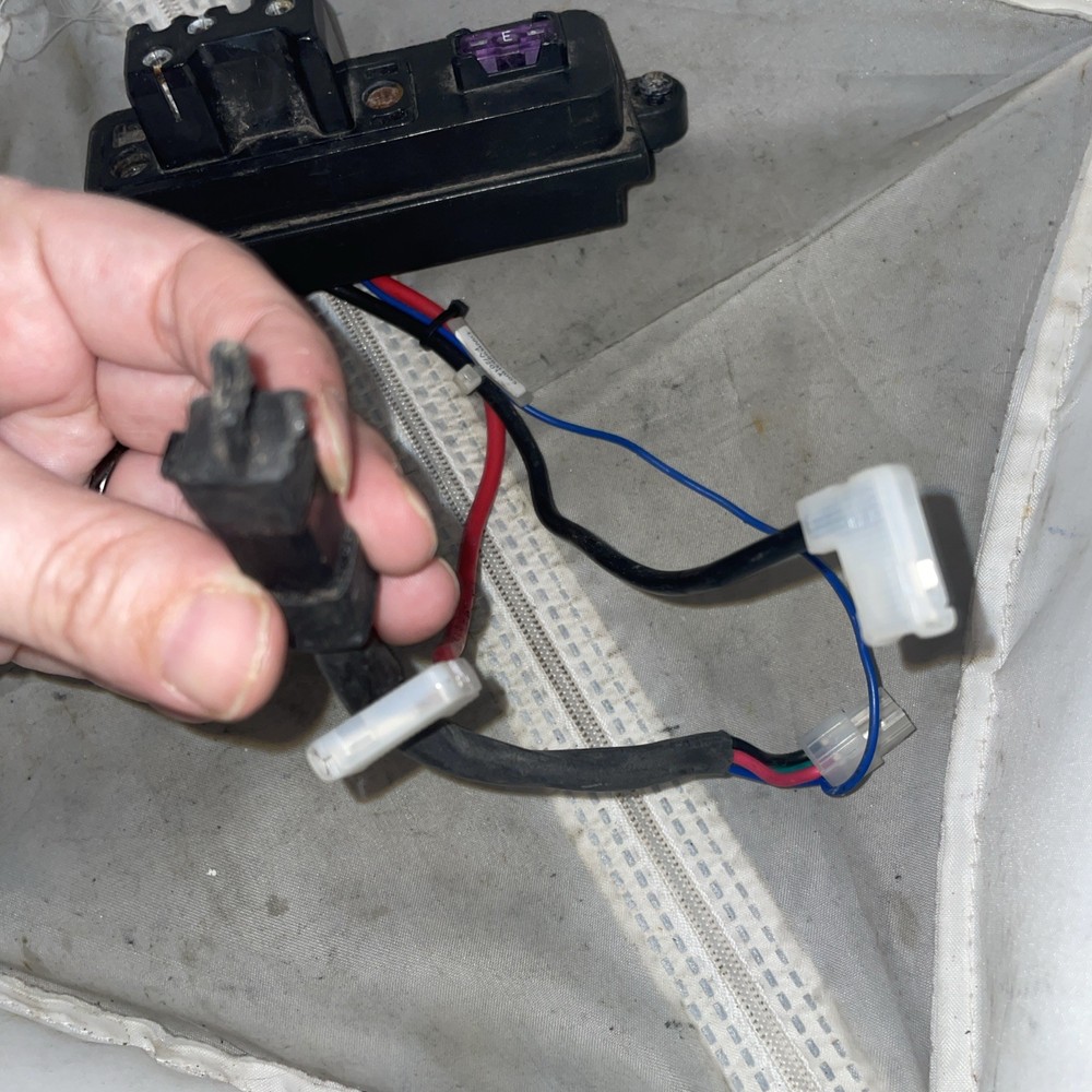 Fuse Box Connection For Pride Mobility Scooter JH11