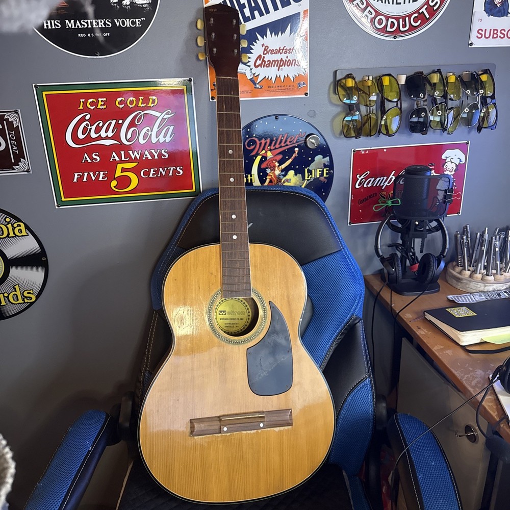 W Eltron Acoustic New Generation Guitar 6 String (needs Strings) 1960-1970