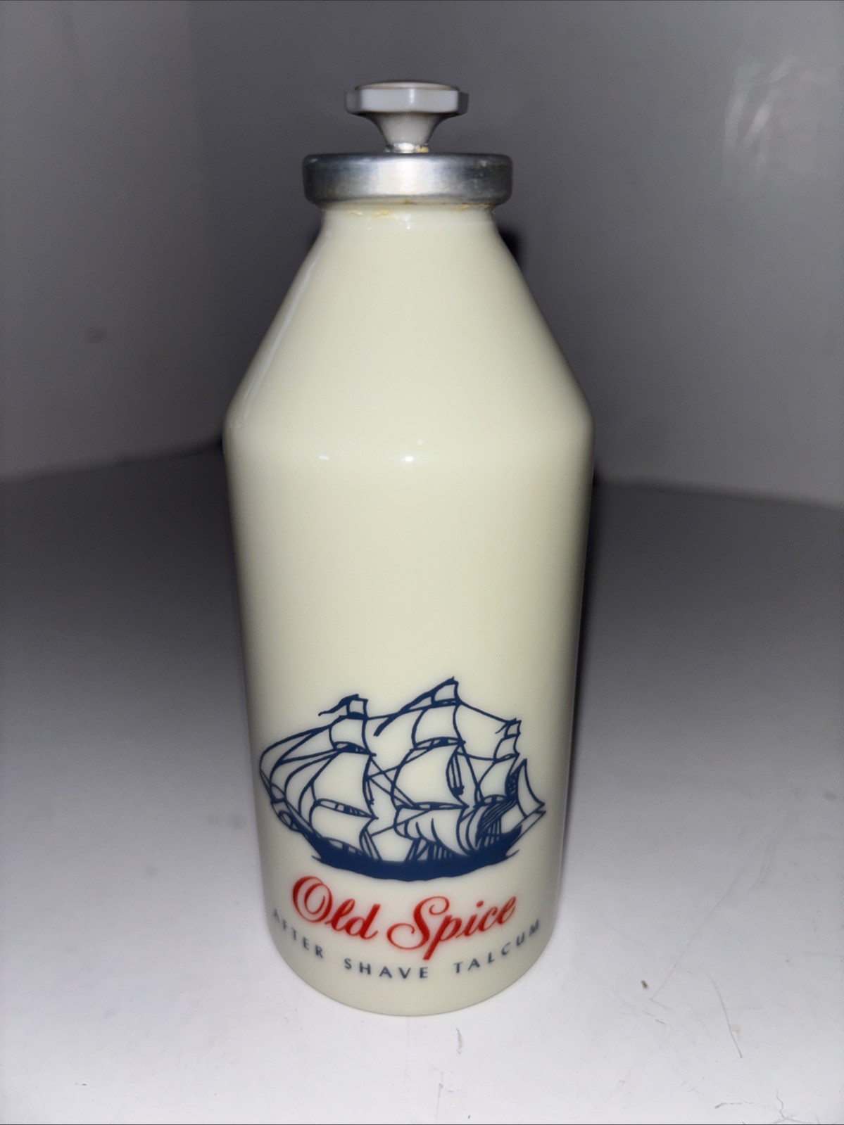 Vintage OLD SPICE Shulton After Shave Talcum Powder 3 OZ Milk Glass Bottle Full