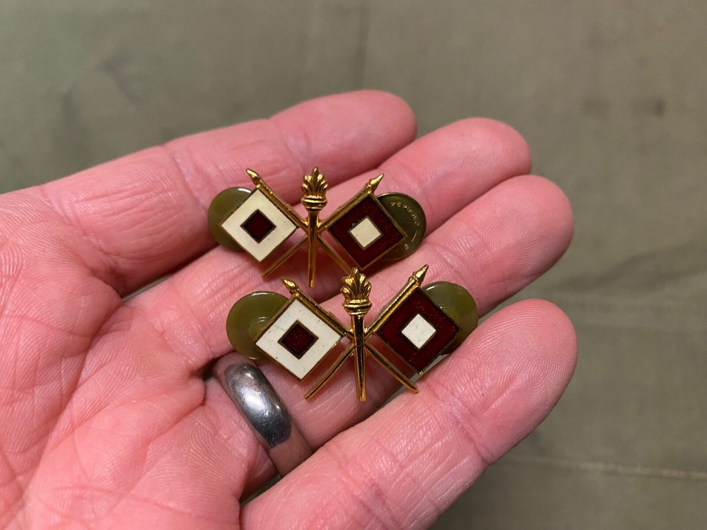 ORIGINAL WWII US ARMY OFFICER SINGAL CORP SHIRT COLLAR INSIGNIA LOT