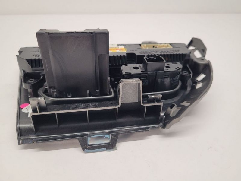 2012 Ford Focus AC Heater Climate Control Temperature gasoline, automatic OEM