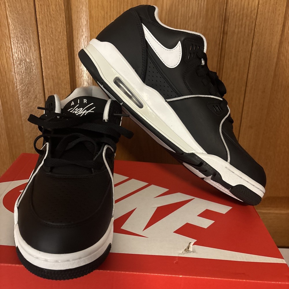 Size 11.5- Nike Air Flight 89 Low Oreo