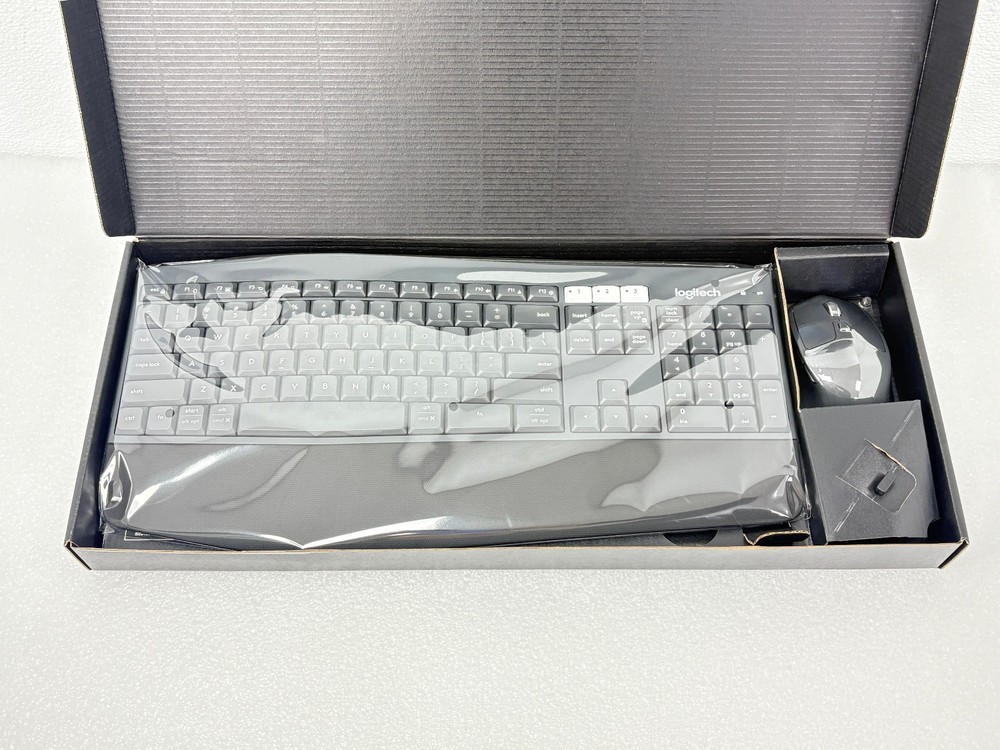 NEW | Logitech MK850 Performance Full-size Wireless Membrane Keyboard and Mouse