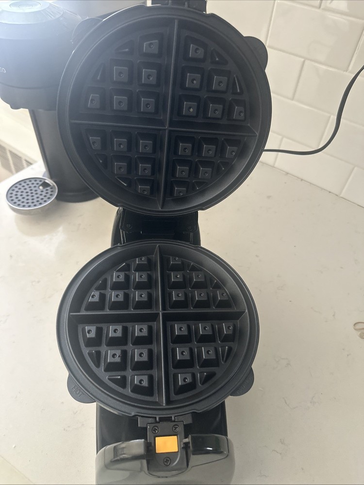 Hamilton Beach Waffle Maker Removable Plates Easy Clean 26030 Tested Working