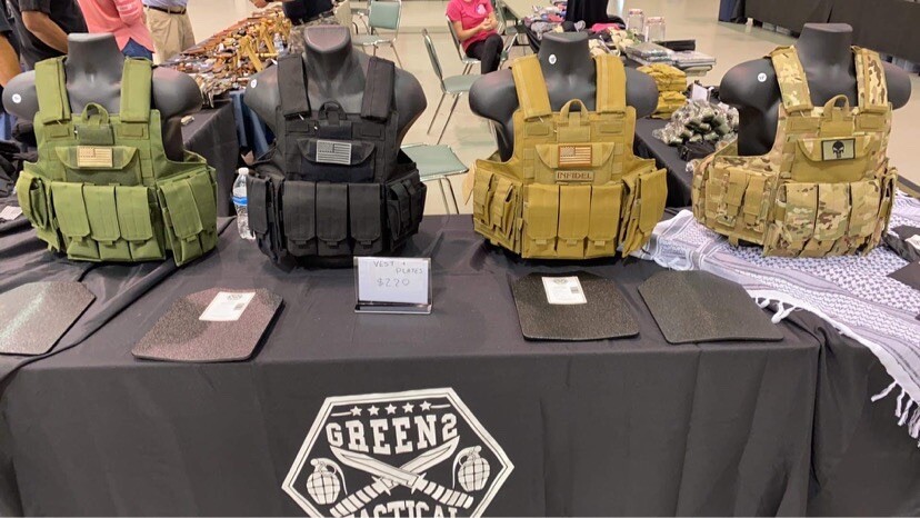 Coyote Tan FDE Tactical Vest Plate carrier w/ 2 Curved 8x10 Plates- Lvl III