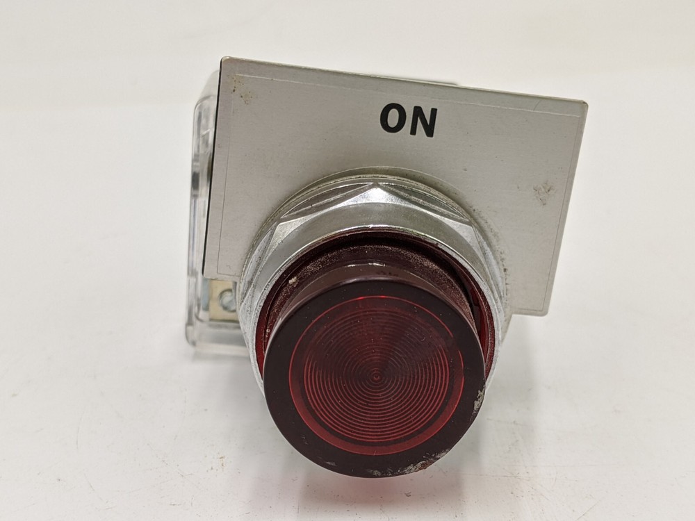 Siemens 52PA4G2 Red Illumination Pilot Light 120 Volt 120V Panel Accessory