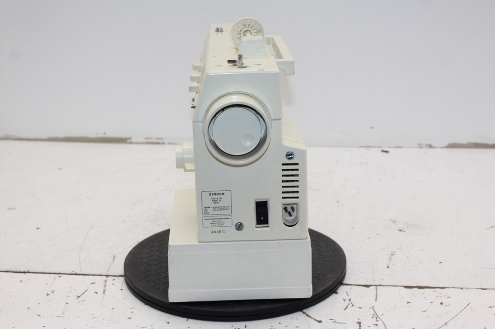 Singer Merritt Sewing Machine 4530 - Untested As-is