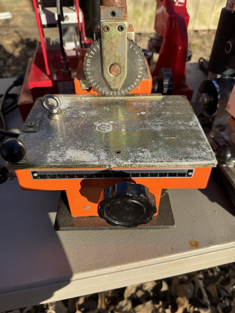 Manual Metal Embossing Machine Adjustable Platform Commercial